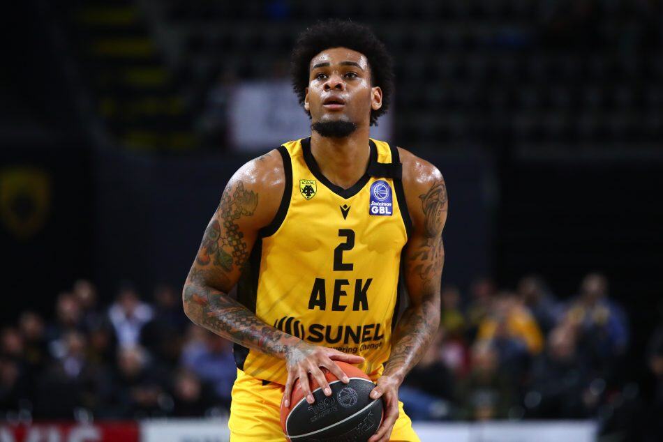 Ο Γκρεγκ Μπράουν ο MVP της ΑΕΚ (ΦΩΤΟ)