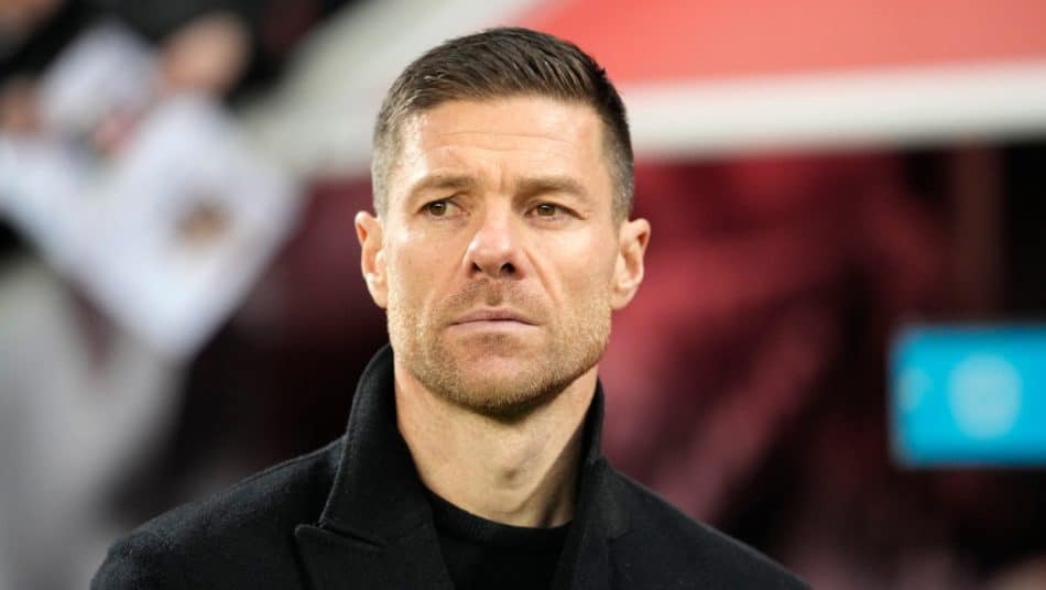 Σοκ στη Ρεάλ: Αποχωρεί ο Τσάμπι Αλόνσο μετά την ήττα από την Μπαρτσελόνα