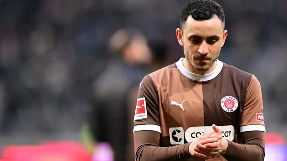 «Ο Σάλιακας συζητάει με την ΑΕΚ» – Ποιες ομάδες ακόμα τον παρακολουθούν