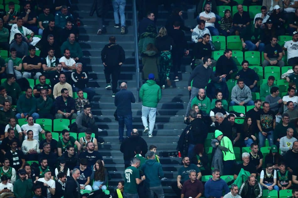 Οι οπαδοί του Παναθηναϊκού έφυγαν νωρίτερα από το ΟΑΚΑ – Εντονες αποδοκιμασίες!