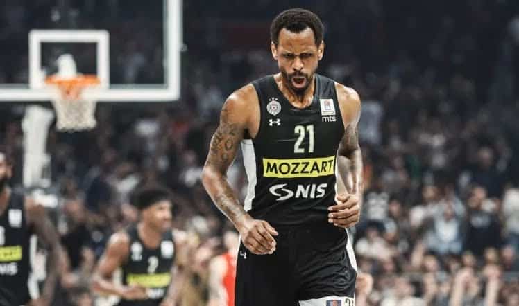 Ημέρα Νάναλι στην ΑΕΚ – Τι ώρα προσγειώνεται στην Ελλάδα