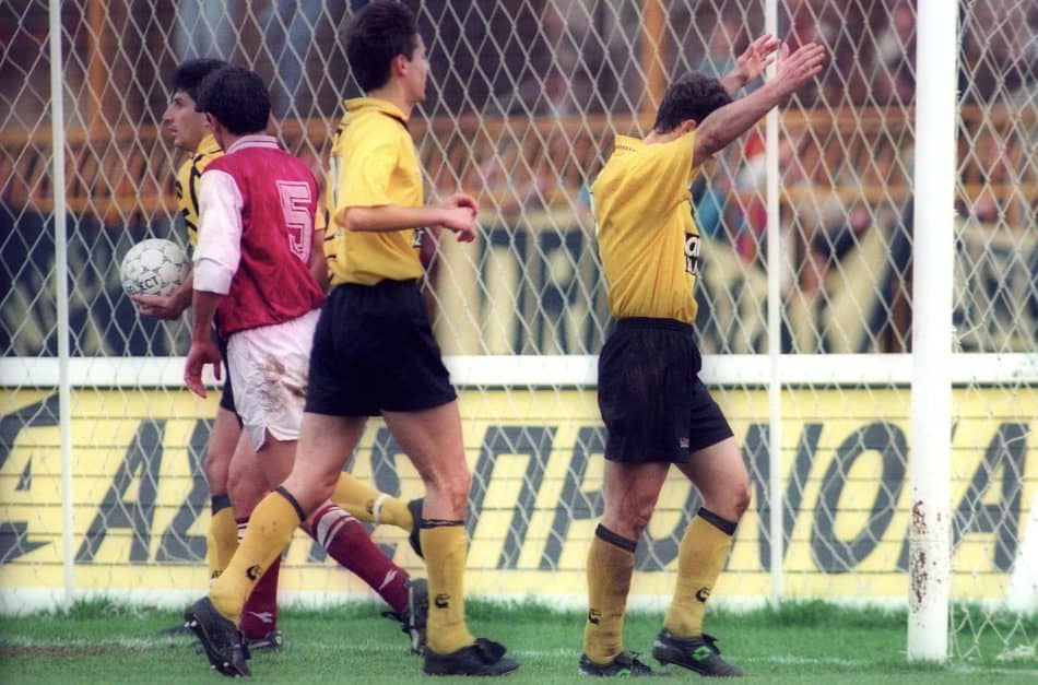 Σαν σήμερα το 1994: Νίκη τίτλου για την ΑΕΚ από την άσπρη βούλα!