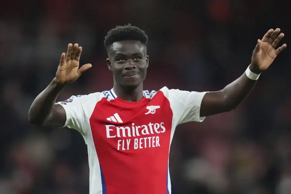 Ο Σακά συμφώνησε νέο πενταετές συμβόλαιο με την Άρσεναλ