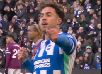 Ο πανηγυρισμός-αφιέρωμα του Κωστούλα στον τραυματία Τζίμα (ΦΩΤΟ)