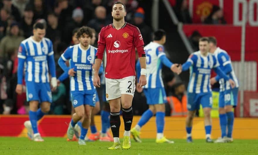 Η Μπράιτον απέκλεισε την Μάντσεστερ Γιουνάιτεντ στο Ολντ Τράφορντ με 2-1 στο FA Cup