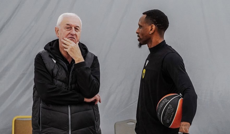 Στο «μπαλόνι» η προπόνηση της ΑΕΚ ενόψει Καρδίτσας (ΦΩΤΟ)