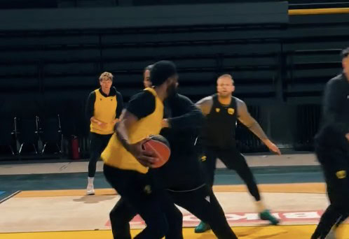 Έπιασε ήδη δουλειά ο Φίζελ – Η πρώτη του προπόνηση με τα «κιτρινόμαυρα» (VIDEO)