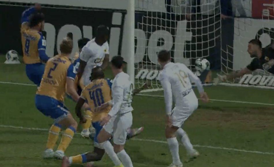 Αστέρας AKTOR-ΑΕΚ: Ο Στρακόσια έκανε την επέμβαση της χρονιάς στις καθυστερήσεις! (VIDEO)