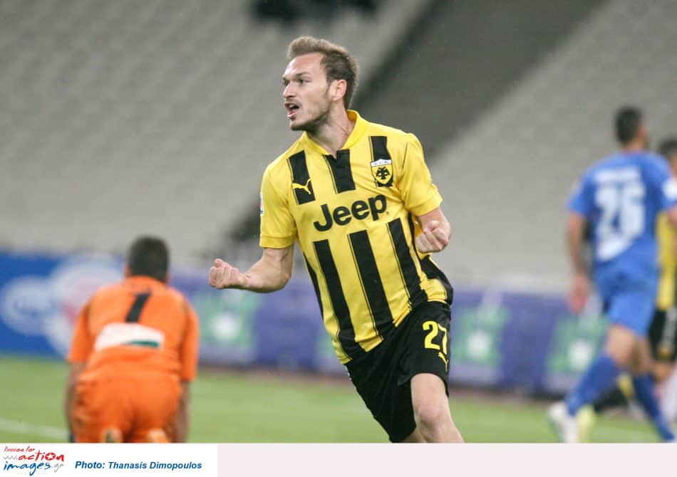 Της ΑΕΚ τους κολασμένους, θα τους αγαπάμε (για) πάντα λίγο παραπάνω