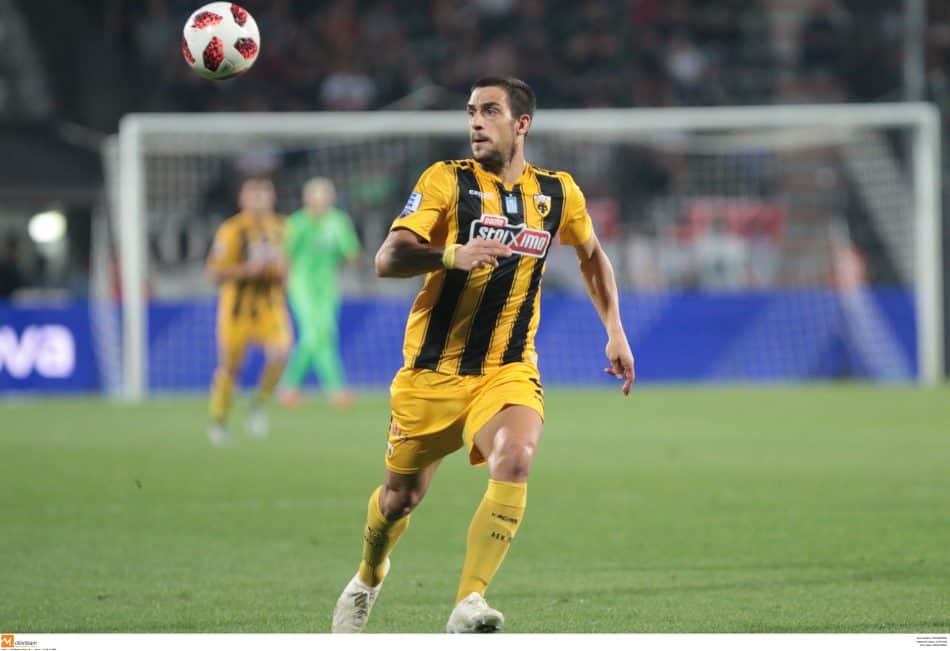 Λαμπρόπουλος: «Ο κόσμος με είχε αγαπήσει, είχε δεθεί μαζί μου στην ΑΕΚ – Πήρα την απόφαση να φύγω όταν με άφησαν εκτός ομάδας»