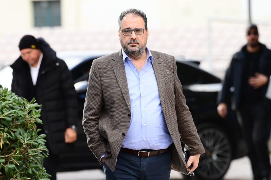 Αλεξίου για τους κουκουλοφόρους στο Μοσχάτο: «Είναι τραμπούκοι, υπάρχει ευθύνη αστυνομίας – Η ΕΠΟ δεν καταδίκασε το συμβάν»