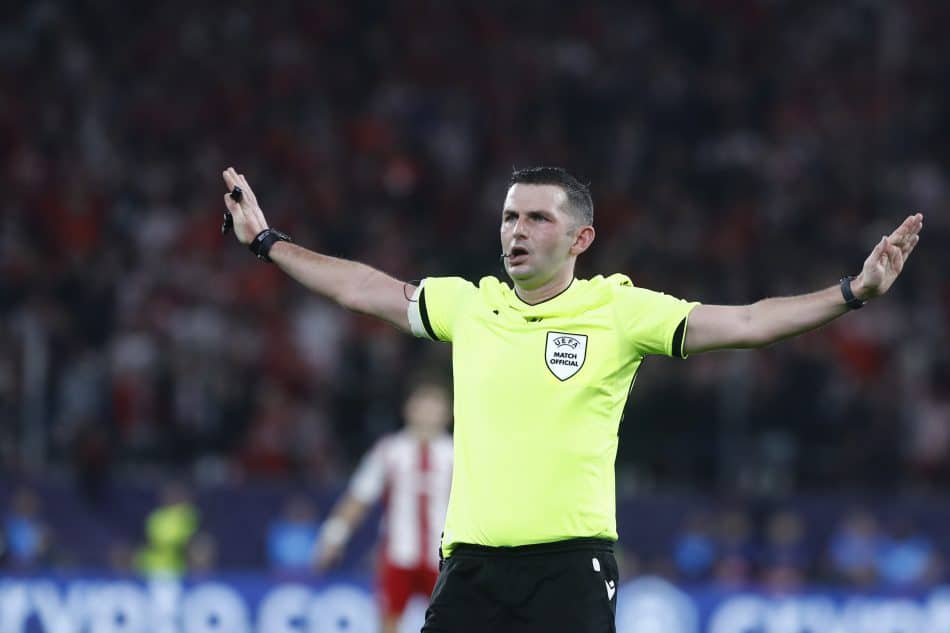 Ο Άγγλος Μάικλ Όλιβερ θα σφυρίξει το Λεβερκούζεν-Ολυμπιακός