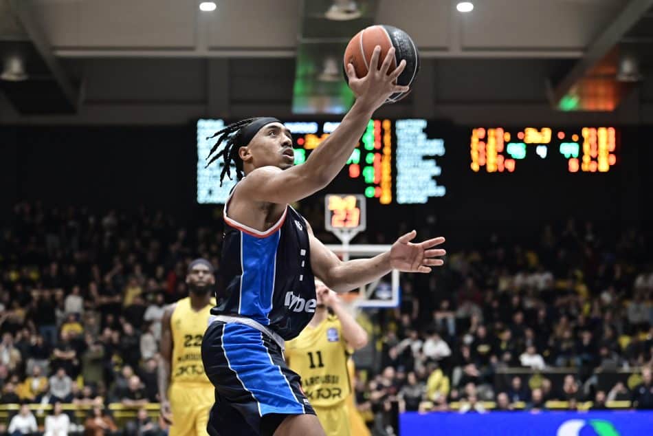 Νίκη-ανάσα για τον Πανιώνιο μέσα στο Μαρούσι