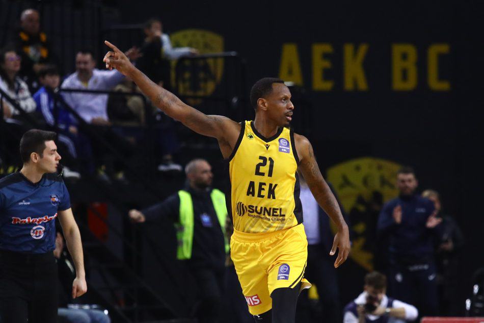 Νάναλι: «Φέρνω πάντα το καλύτερο παιχνίδι μου στο παρκέ»