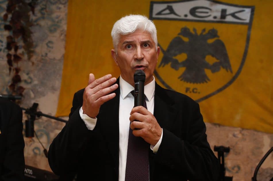 Μανωλάς για Ηλιόπουλο: «Είναι ένας πρόεδρος γεμάτος συναισθήματα – Έτσι μας αγκάλιαζαν οι πρόεδροι παλιά στην ΑΕΚ»