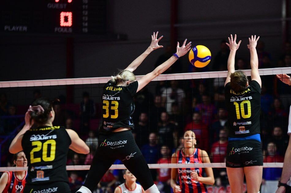 Αποκλείστηκε από το Κύπελλο η ΑΕΚ – Έχασε με 3-0 σετ από τον Πανιώνιο