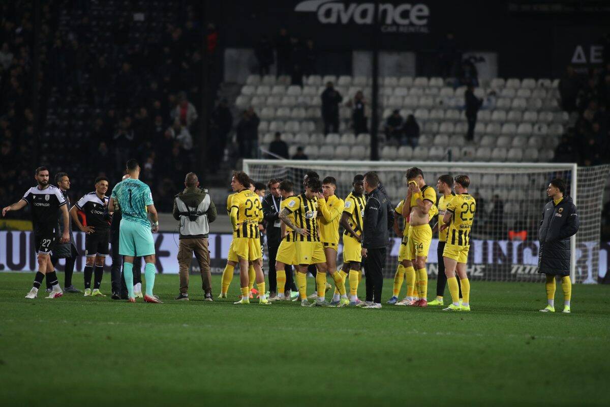 Η ΑΕΚ είναι πρώτη και τελείωσε με τα ντέρμπι