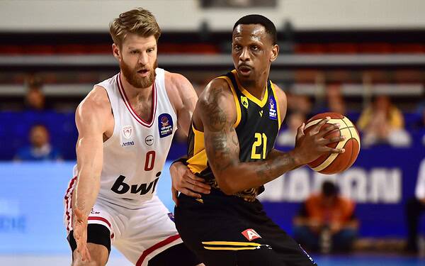 Χωρίς πλέι μέικερ, λογική ήττα για την ΑΕΚ από τον Ολυμπιακό