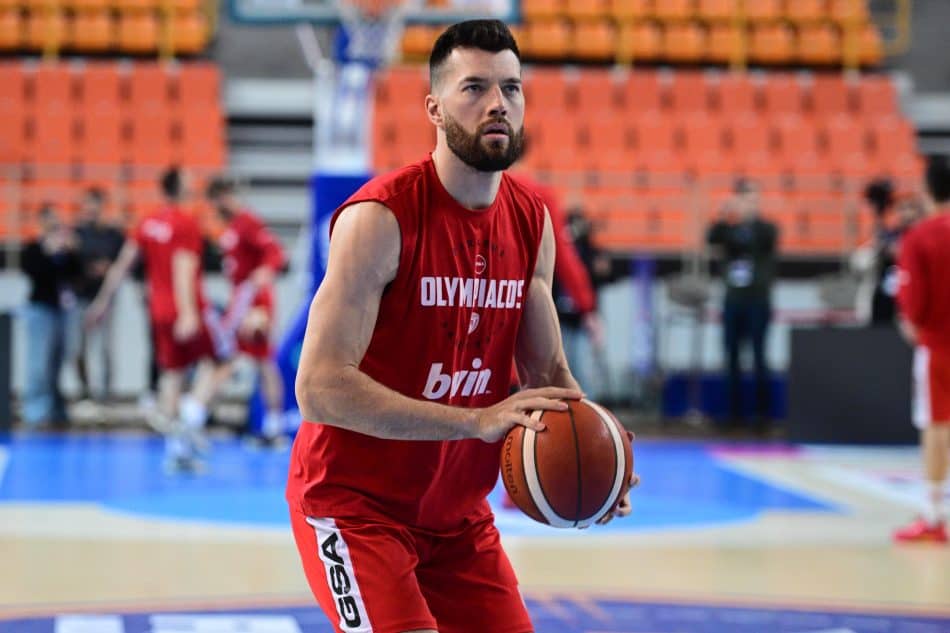 Η σύζυγος του Άλεκ Πίτερς «ξεσπά» για τον αποκλεισμό του (ΦΩΤΟ)