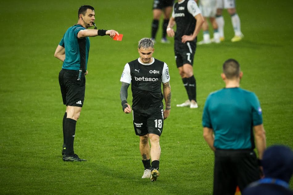 Το απίθανο ρεκόρ του Νους με τις κάρτες