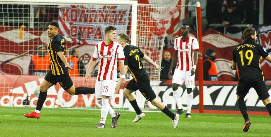 Ακόμα τους πονάει! Σαν σήμερα τους «κάρφωσε» ο Γιακουμάκης μέσα στον Πειραιά (VIDEO)