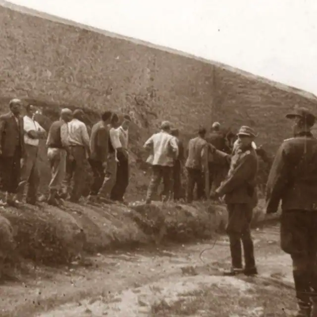 Καισαριανή: Πόσο αποτιμώνται οι 12 φωτογραφίες που θα αγοράσει το Δημόσιο