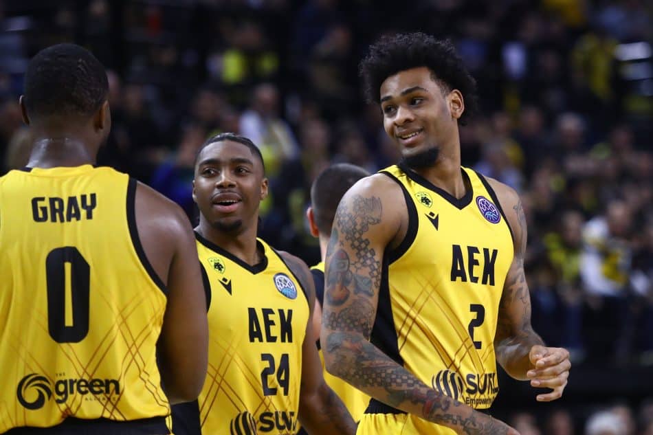 Η 12άδα της ΑΕΚ για το κρίσιμο παιχνίδι με την Τόφας!