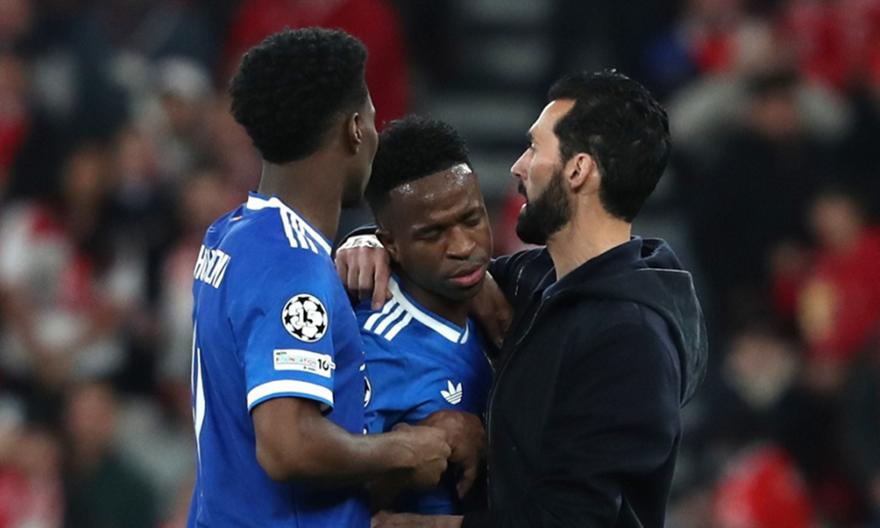 Αρμπελόα για την ρατσιστική επίθεση στον Βινίσιους: «Δεν πρέπει να επιτρέπουμε σε τέτοια πράγματα να συμβαίνουν»