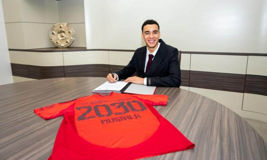 Ο Τζαμάλ Μουσιάλα παραμένει στη Μπάγερν μέχρι το 2030