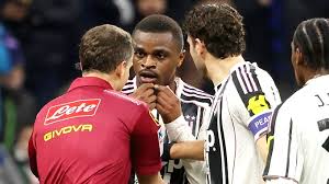 Τιμωρίες για Κιελίνι και Κομόλι, για το ξέσπασμά τους στον Λα Πένια