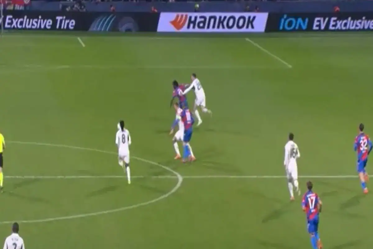 Παναθηναϊκός: Ο Χάβι Ερνάντεθ μπήκε αλλαγή στην παράταση και αποβλήθηκε στο 105′