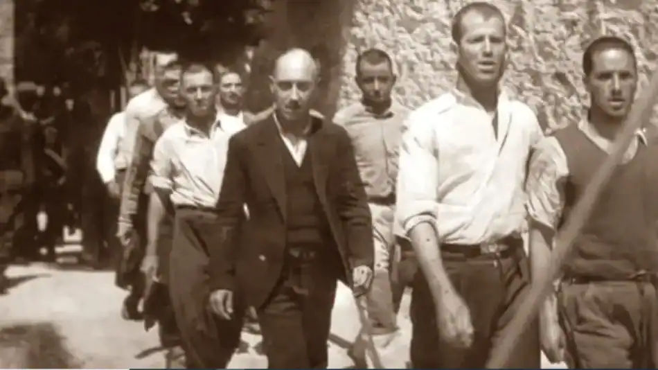 Στο υπουργείο πολιτισμού οι φωτογραφίες εκτέλεσης στην Καισαριανή (ΦΩΤΟ)