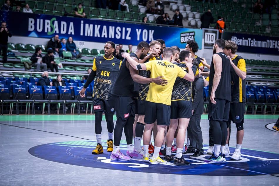 Εικόνες από τον αγώνα της ΑΕΚ κόντρα στην Τόφας