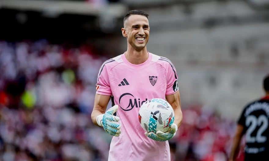 Βλαχοδήμος για Αλμέιδα: «Κρατάει την δύναμη του για εμάς, χαρούμενοι που τον έχουμε προπονητή»