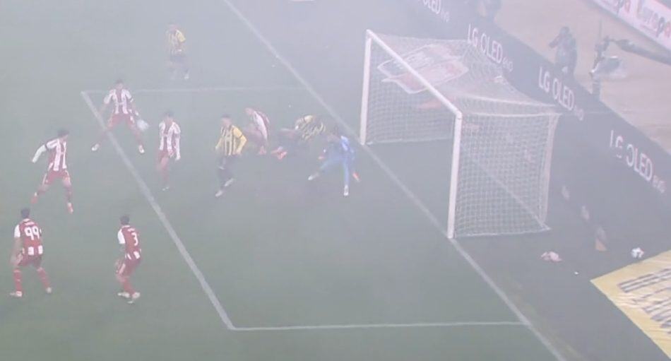 ΑΕΚ – Ολυμπιακός: Η μεγάλη ευκαιρία του Γιόβιτς και το δοκάρι του Πινέδα (VIDEO)