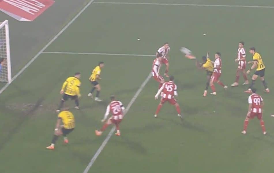 ΑΕΚ – Ολυμπιακός: Η χαμένη ευκαιρία του Ζίνι στην αρχή του αγώνα (VIDEO)