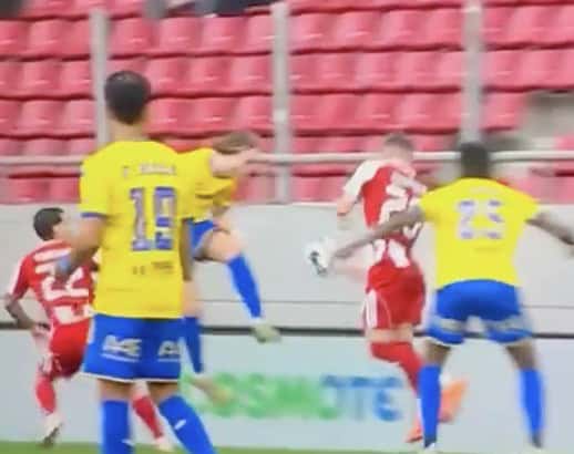 Ολυμπιακός-Παναιτωλικός: Χέρι από Κοστίνια μέσα στην περιοχή, «τίποτα» από Ζαμπάλα-Παπαδόπουλο! (VIDEO)