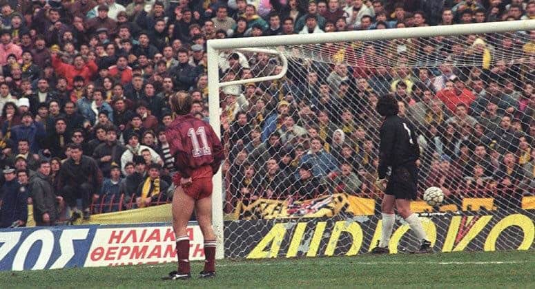 Σαν σήμερα το 1993: «Διπλό» στο «Αλκαζάρ» με σουτάρα Μητρόπουλου (VIDEO)