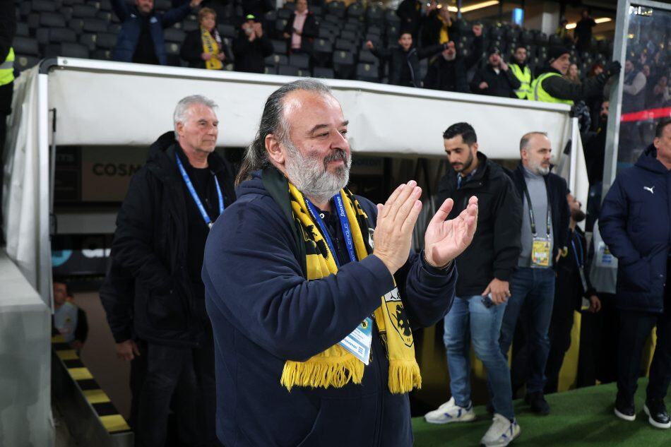 Την ΑΕΚ θα την σέβεστε