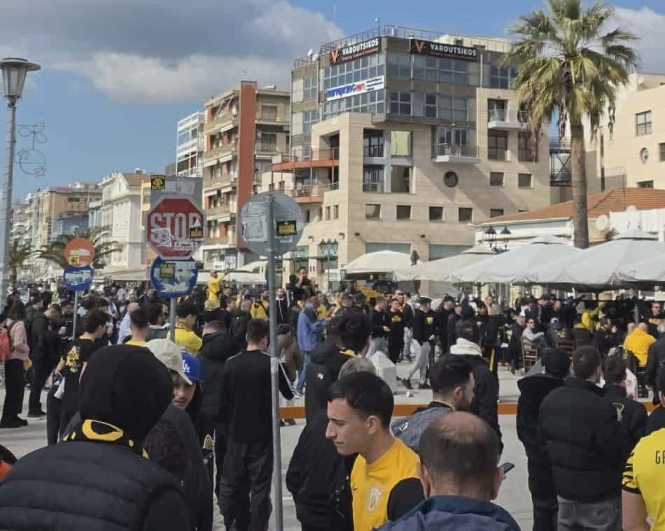 «Τρέλα» για την ΑΕΚ – Κατακίτρινη η παραλία του Βόλου (ΦΩΤΟ-VIDEO)