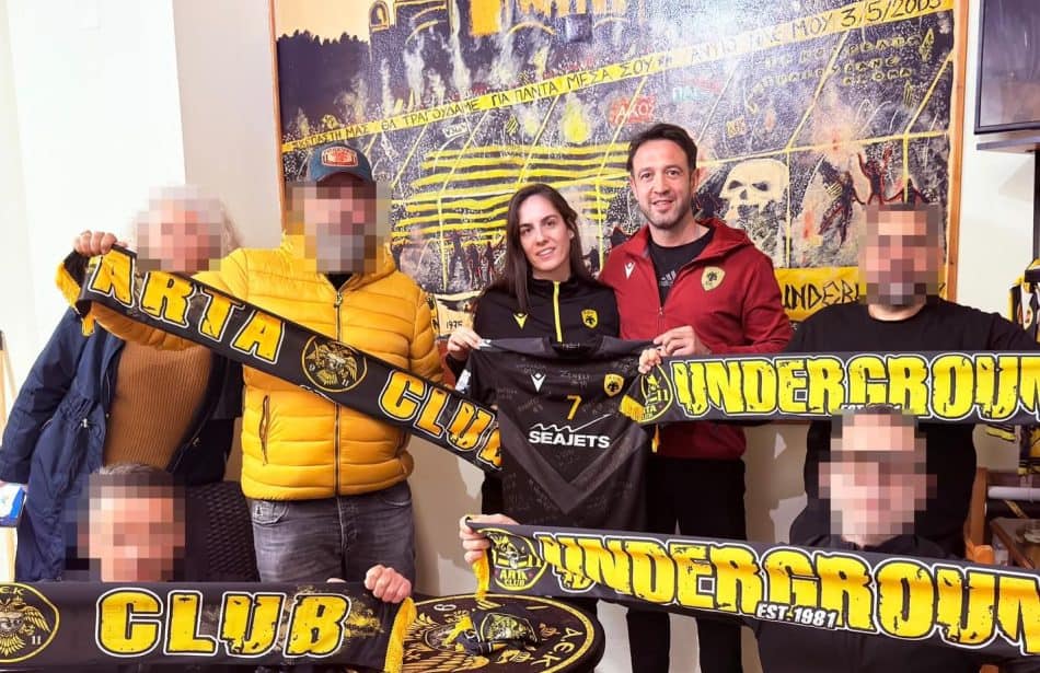 ΑΕΚ: Το δώρο της γυναικείας ομάδας χάντμπολ στον σύνδεσμο της Άρτας (ΦΩΤΟ)