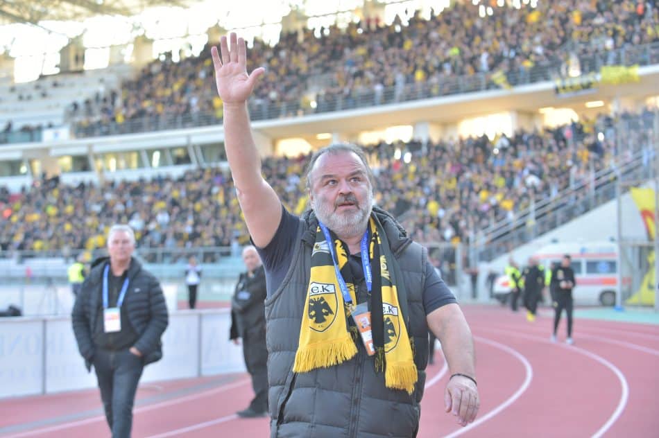 «Σήμερα γιορτάζει το ελληνικό ποδόσφαιρο»: Η πορωτική ομιλία του Ηλιόπουλου που τρέλανε τους ΑΕΚτζήδες στο Πανθεσσαλικό!  (VIDEO)