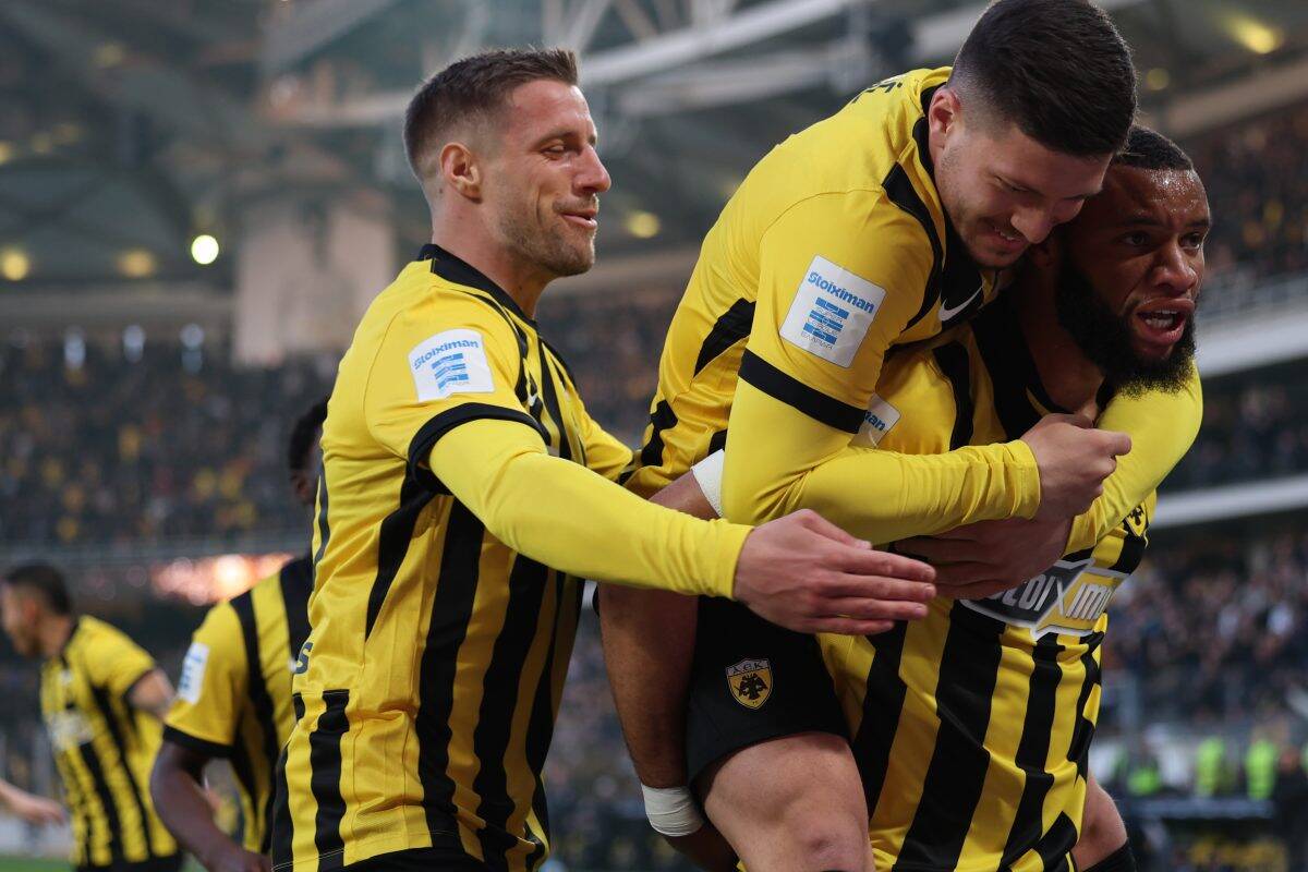 Εδώ που έχει φτάσει το πράγμα, όποιος παίρνει τους τρεις βαθμούς