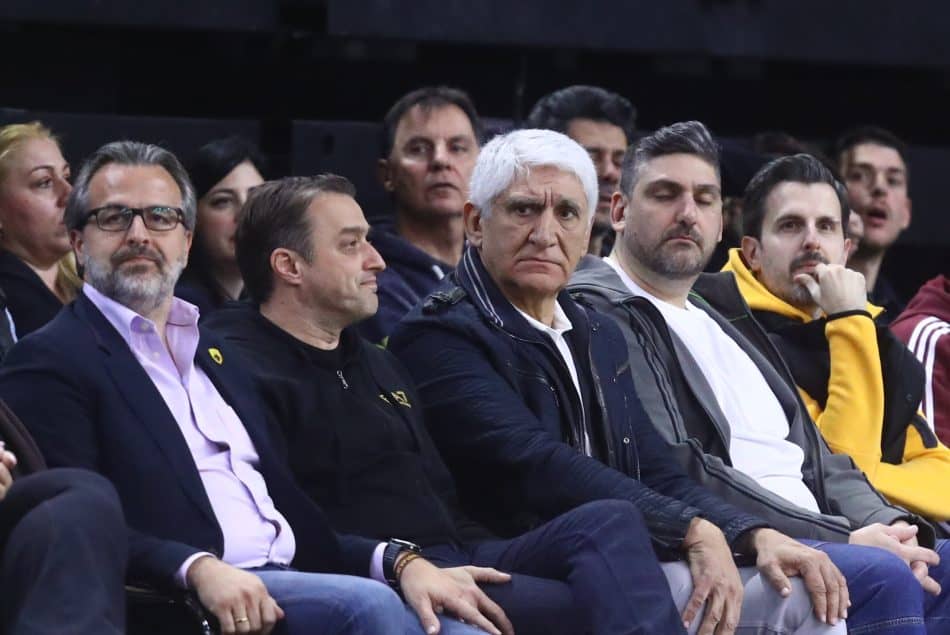 Ο Παναγιώτης Γιαννάκης στη Sunel Arena για το ΑΕΚ – Τόφας (ΦΩΤΟ)