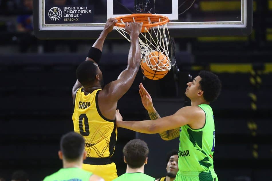 Η παρακάμερα από τη νίκη της ΑΕΚ κόντρα στην Τόφας (VIDEO)