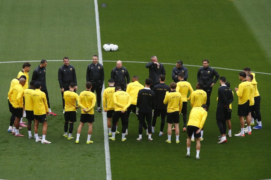 Η ΑΕΚ της Ευρώπης και τα ελληνικά περίεργα