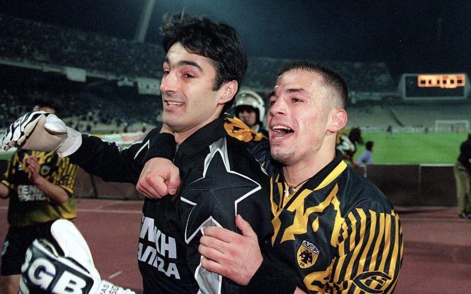 Σαν σήμερα το 1998: Η ΑΕΚ ολοκλήρωσε το «4 στα 4» νικών με Ολυμπιακό και Παναθηναϊκό!