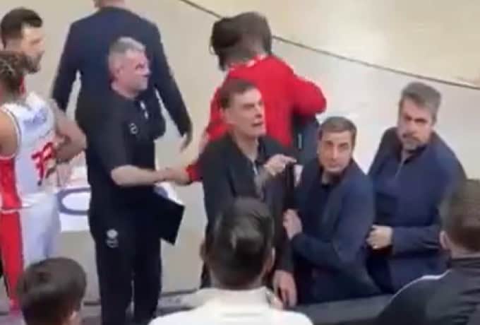Ο Μπαρτζώκας φώναζε σε φιλάθλους του Πανιωνίου: «Ελάτε κάτω, θα τα πούμε έξω»! (VIDEO)