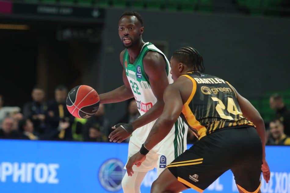 Ο συγκλονιστικός Μπάρτλεϊ σκόραρε 8 πόντους για το 11-0 της ΑΕΚ επί του Παναθηναϊκού! (VIDEO)