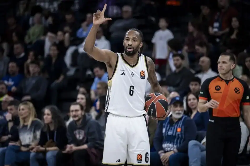 Παπάδες από πρώην παικταρά της ΑΕΚ στο Εφές-Βιλερμπάν!